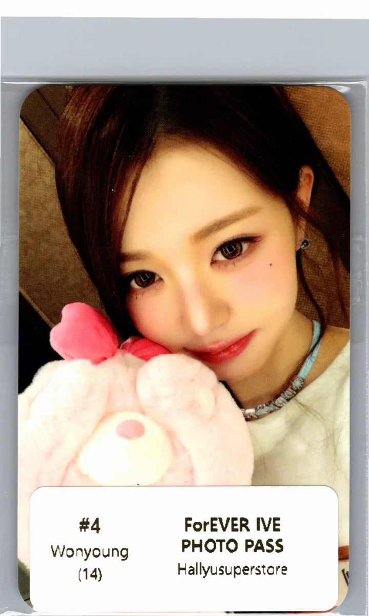 IVE - IVE COLLAB with EVERLAND <ForEVER IVE> POP-UP Store Photopass Event Photocard [26.07.02]