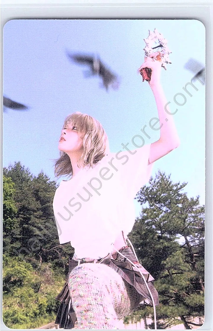 NMIXX - Lily - Fe3O4: STICK OUT album photocard nemo version nephelomancy version photocard set