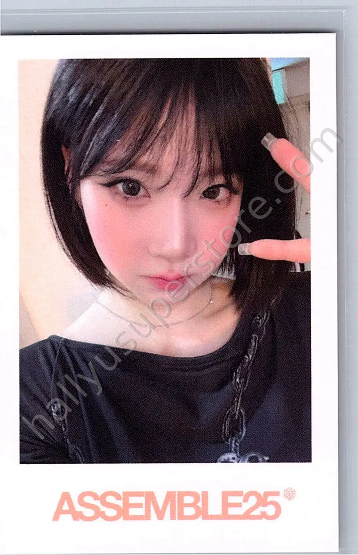 tripleS - Nakyoung - Beyond Beauty everline polaroid