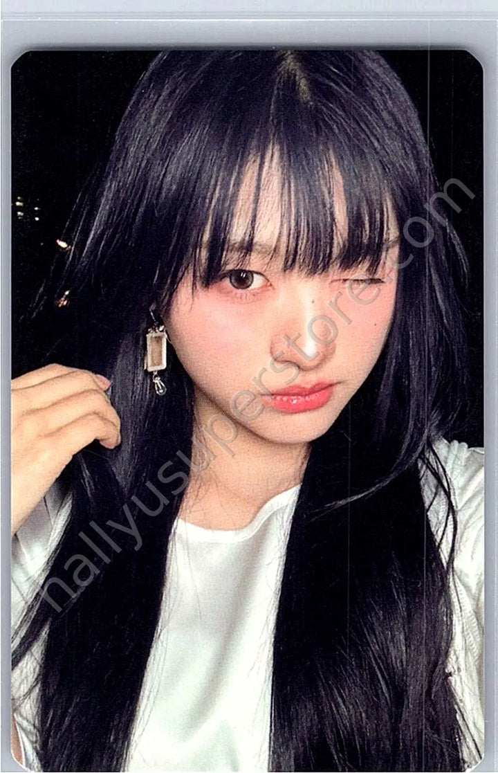 RESCENE - Minami - Dearest album photocard dewy version