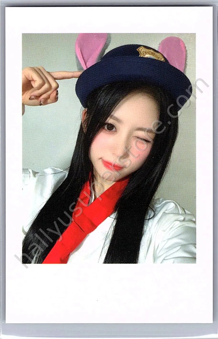 tripleS - Hyerin - Performante Withmuu polaroid