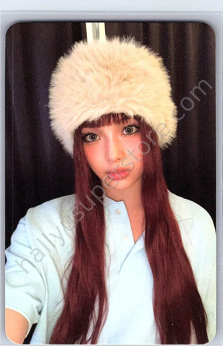 NewJeans - Hyein - How Sweet A version album photocard version 2 weverse album version