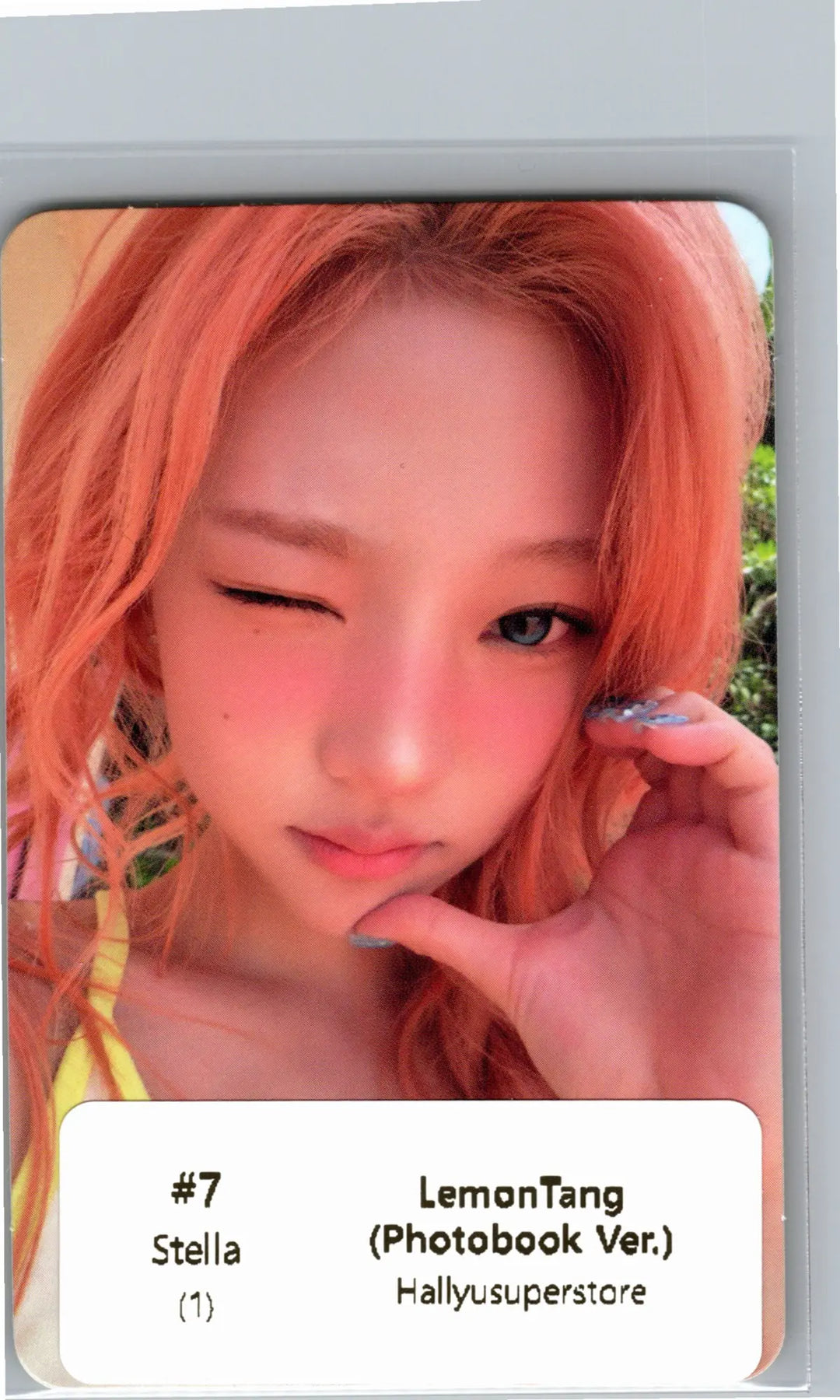 Hearts2Hearts "Lemon Tang" - Official Photocard [26.06.24][Restocked07/01]