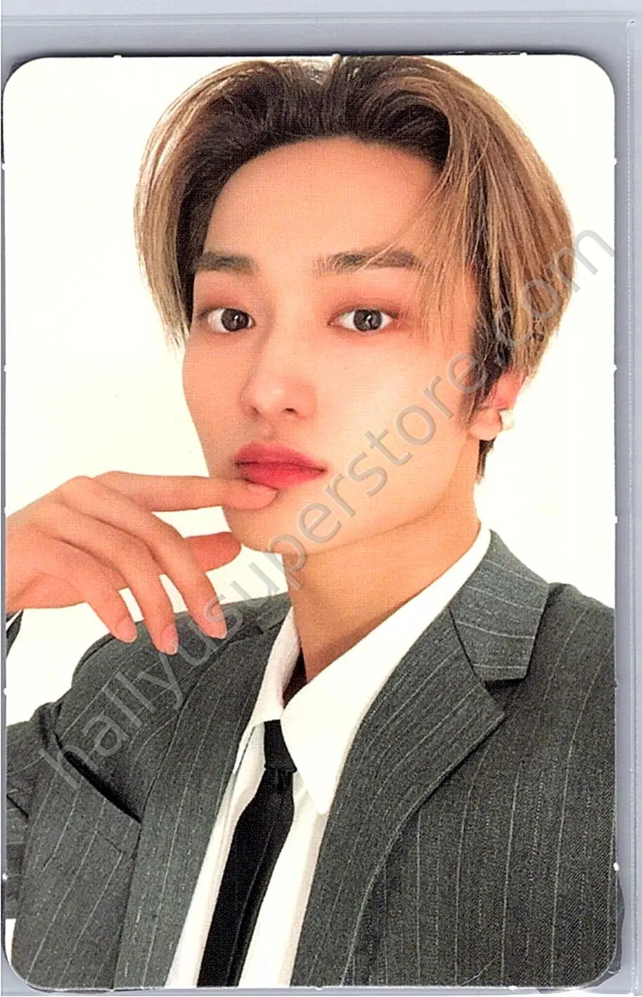 CRAVITY - Taeyoung - MASTER : PIECE album photocard mono version