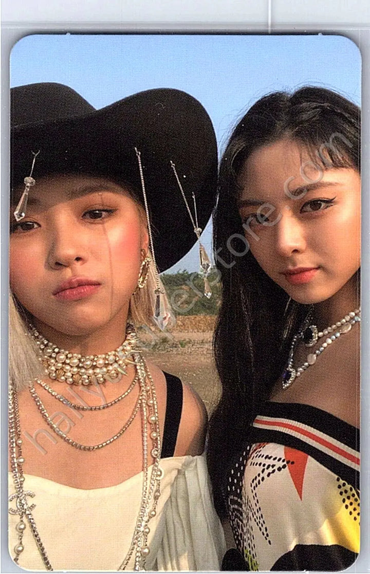ITZY - Unit - NOT SHY album photocard