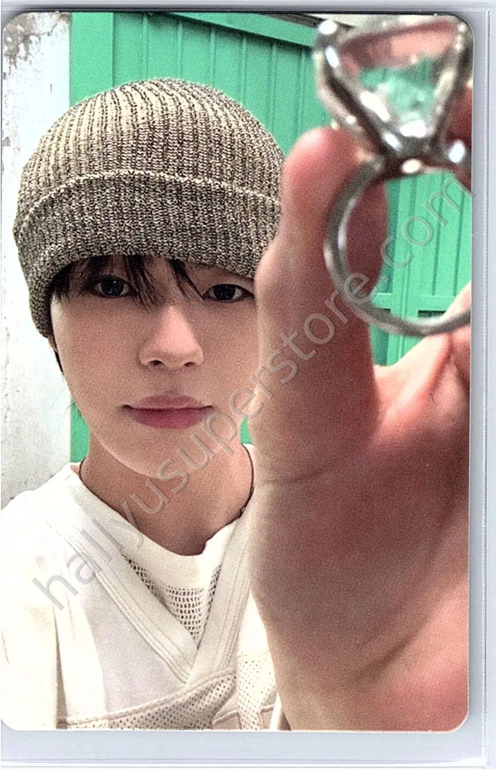 TREASURE - Yoon Jaehyuk - Pleasure album photocard green version photocard