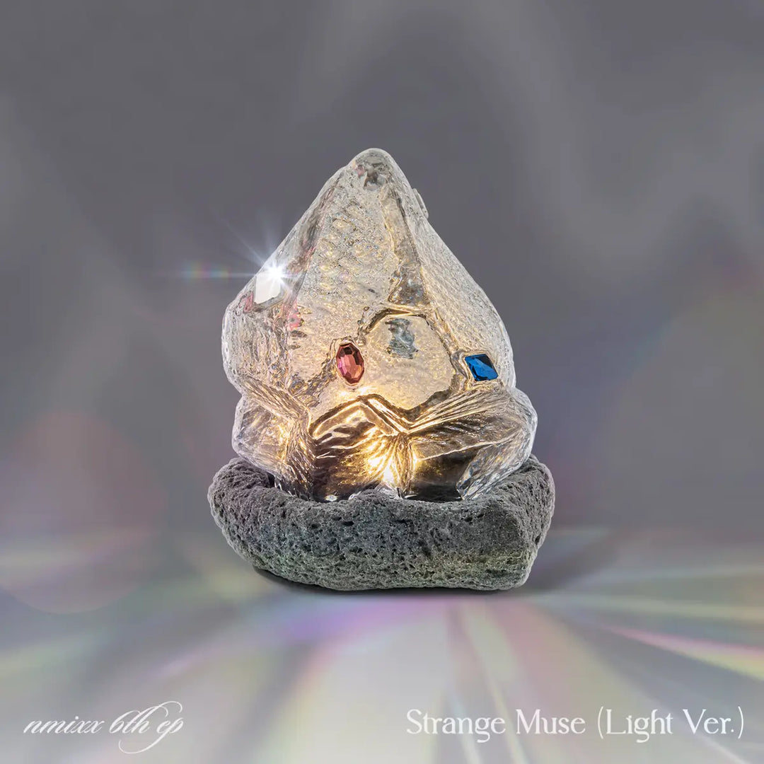 [NMIXX] 6TH EP Strange Muse (Light Ver.)