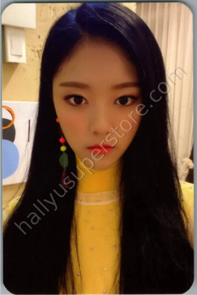 LOONA - HyunJin - [12:00]