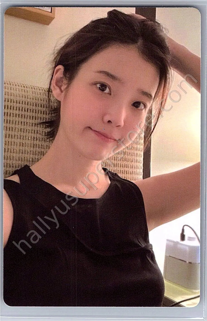 IU - IU - IU - IU - 2024 IU HEREH WORLD TOUR CONCERT ENCORE PHOTO CARD