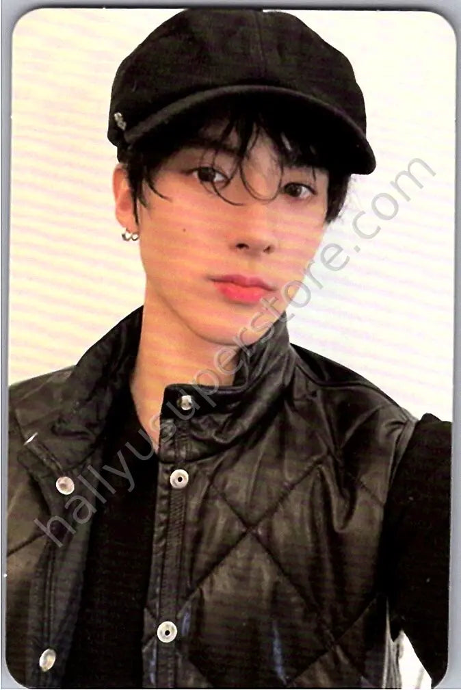 THE BOYZ - Eric - Unexpected album photocard become version