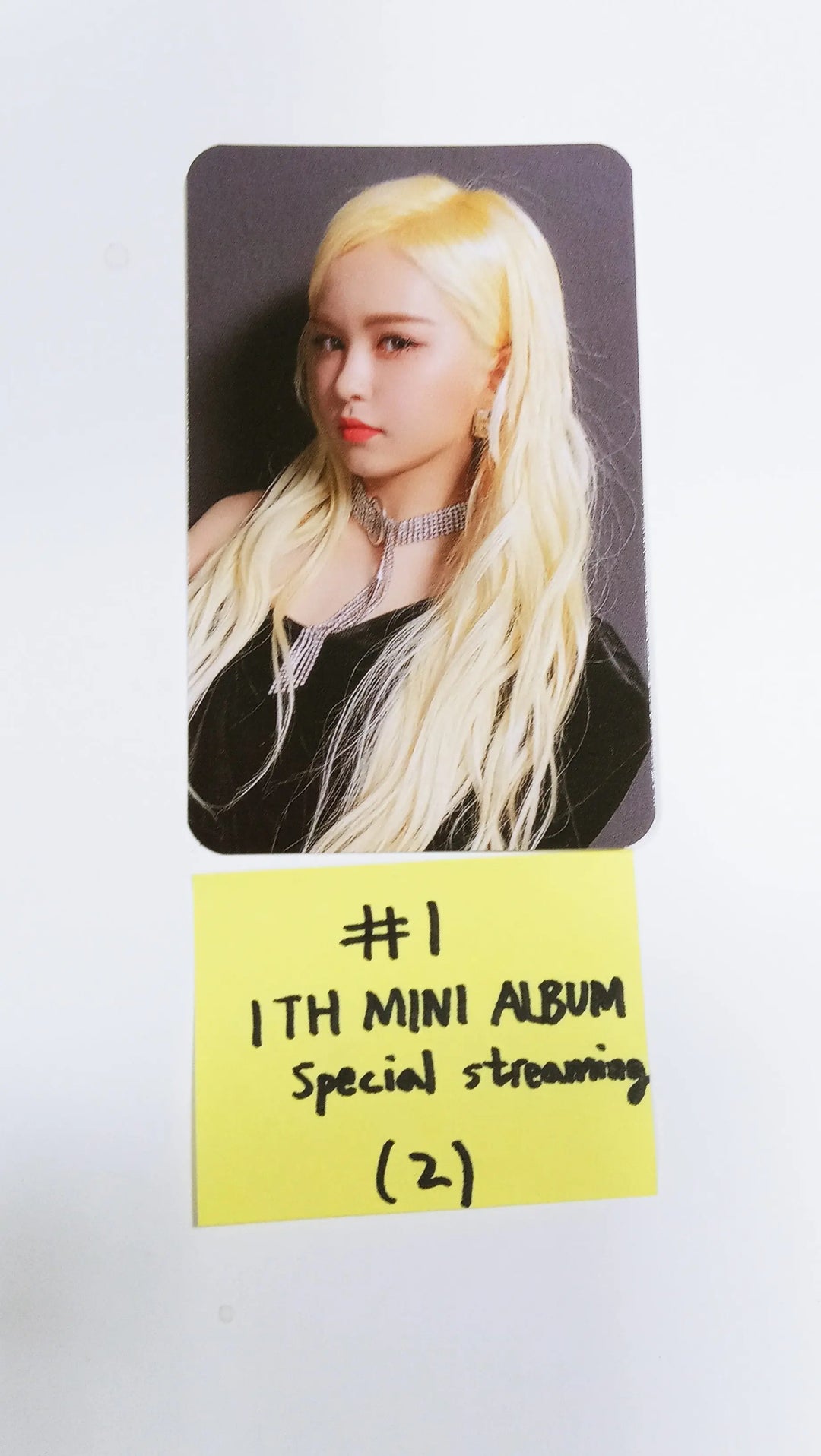 Everglow - "Reminiscence" SHOWCASE EVENT Special Photocard - HALLYUSUPERSTORE
