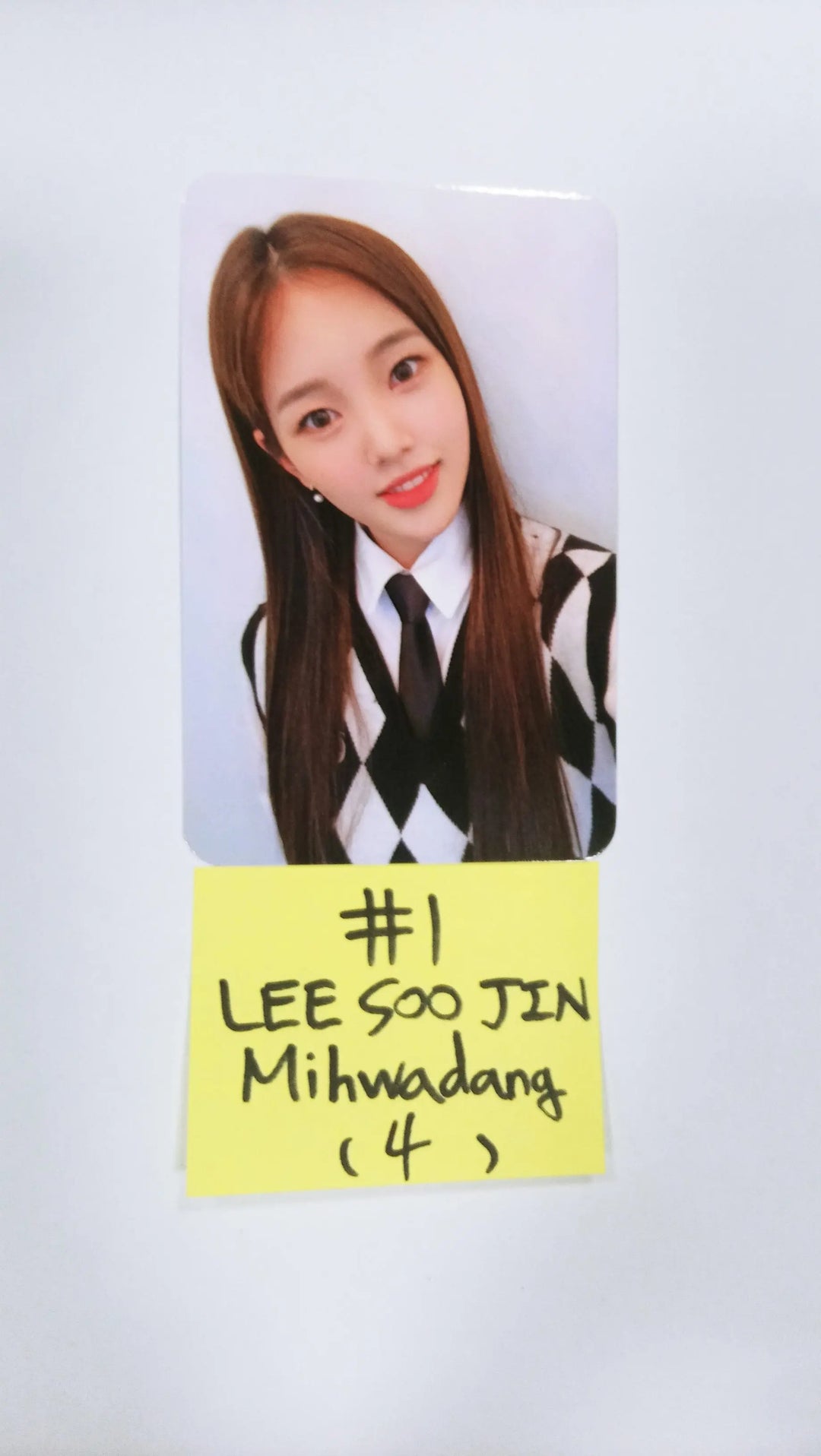 Weeekly - Play Game: Holiday - Mihwadang Fan Sign Event Photocard - HALLYUSUPERSTORE