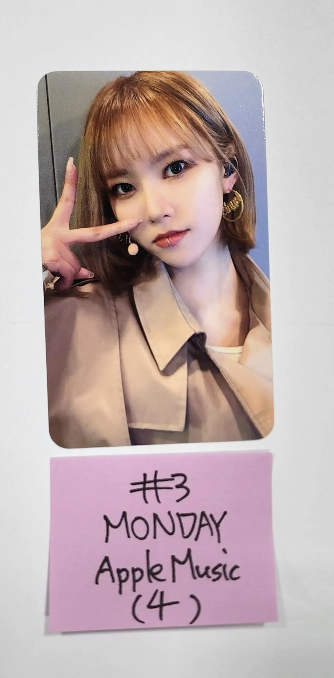 Weeekly "Play Game : AWAKE" - Apple Music Fansign Event Photocard Round 4 - HALLYUSUPERSTORE
