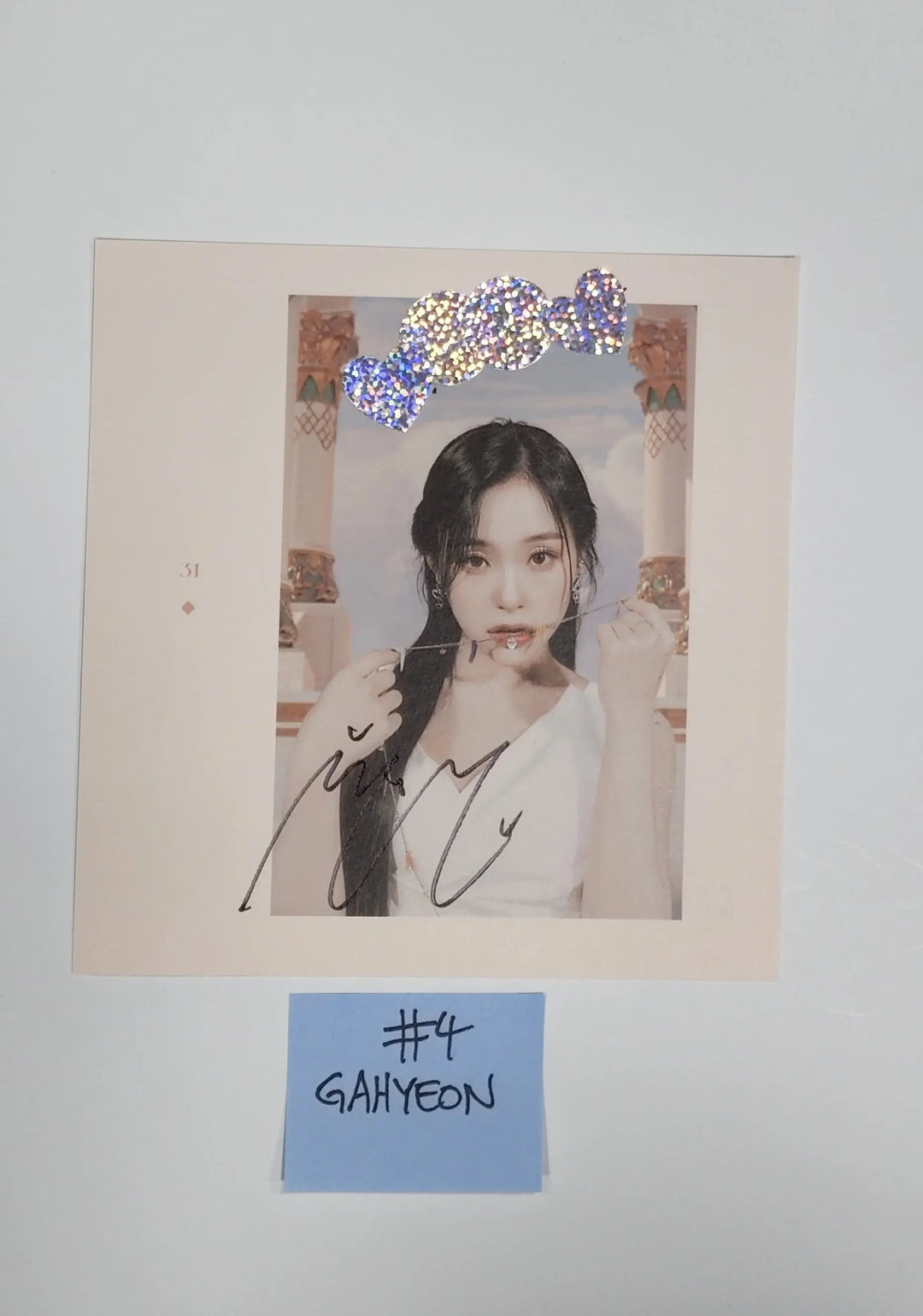 Dreamcatcher ‘Apocalypse : Save us’  - A Cut Page From Fansign Event Album Photo (2) - HALLYUSUPERSTORE