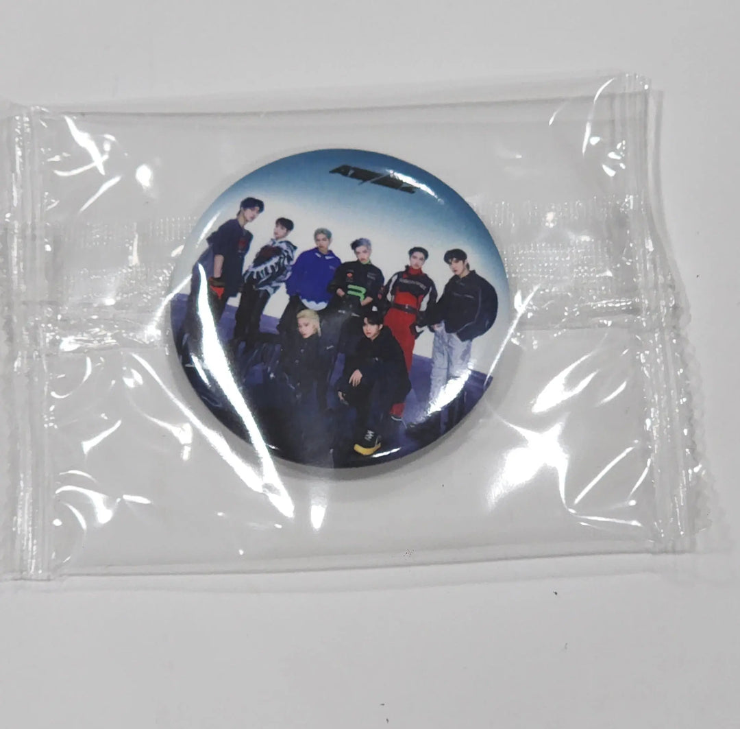 Ateez "The World Ep.1 - MOVEMENT" - Everline Pop-Up Store Gotcha Hand Mirror (Random) - HALLYUSUPERSTORE