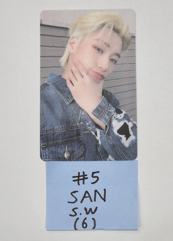 Ateez "The World Ep.1 - MOVEMENT" - Soundwave Luckydraw PVC PhotoCard + Signature Printed Photocard - HALLYUSUPERSTORE