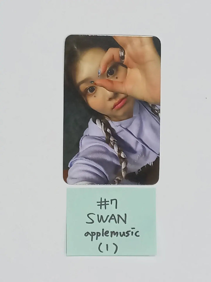 Purple Kiss 4th mini - Apple Music Fansign Event Photocard Round 2 - HALLYUSUPERSTORE