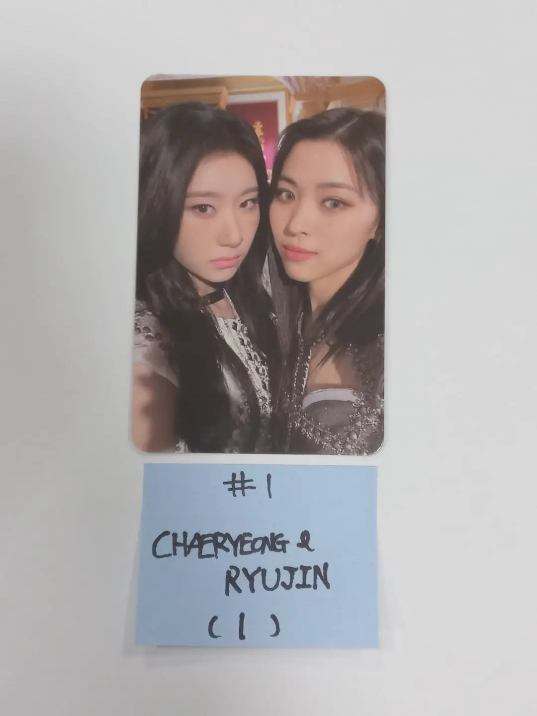 ITZY &