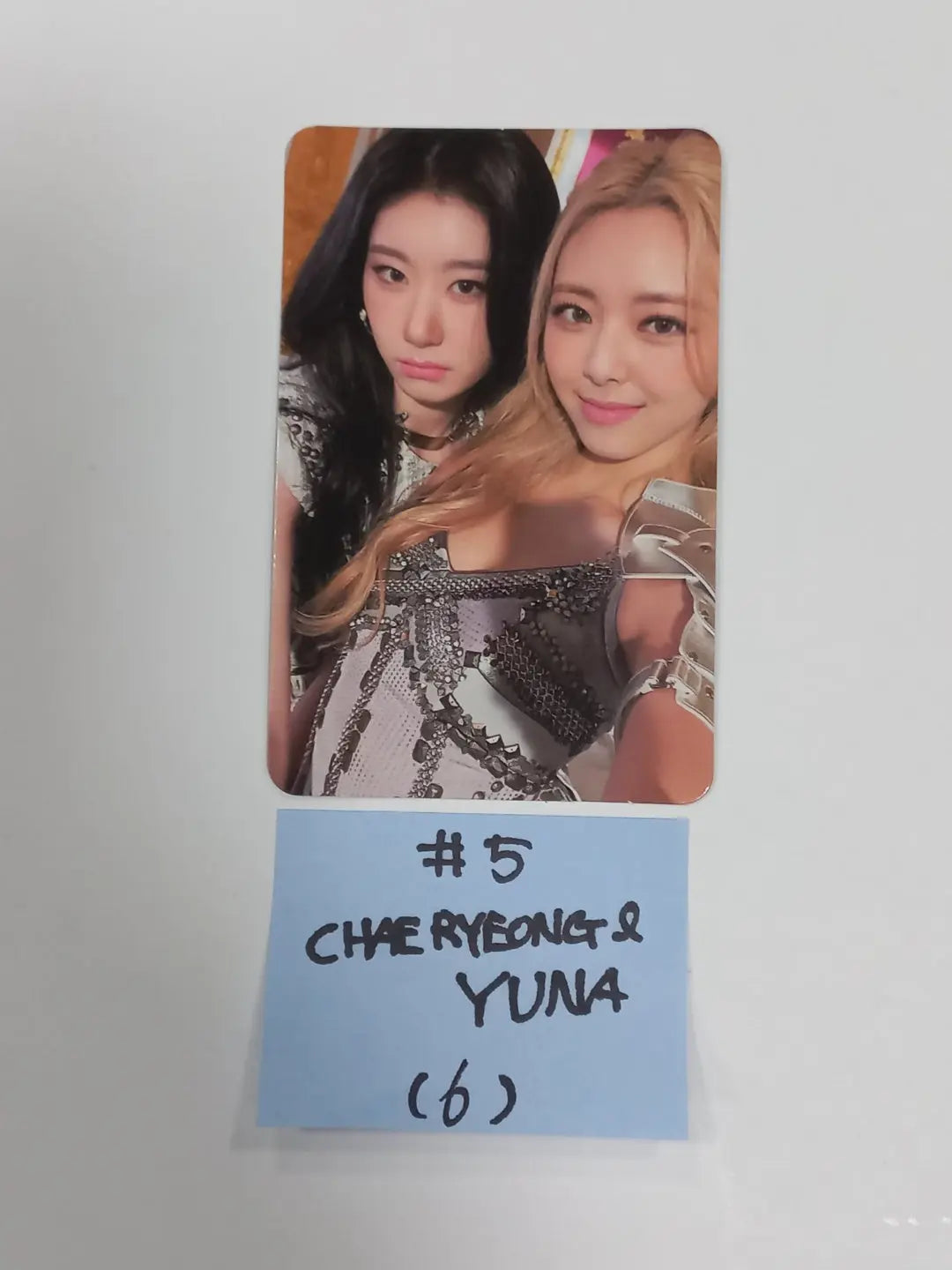 ITZY &