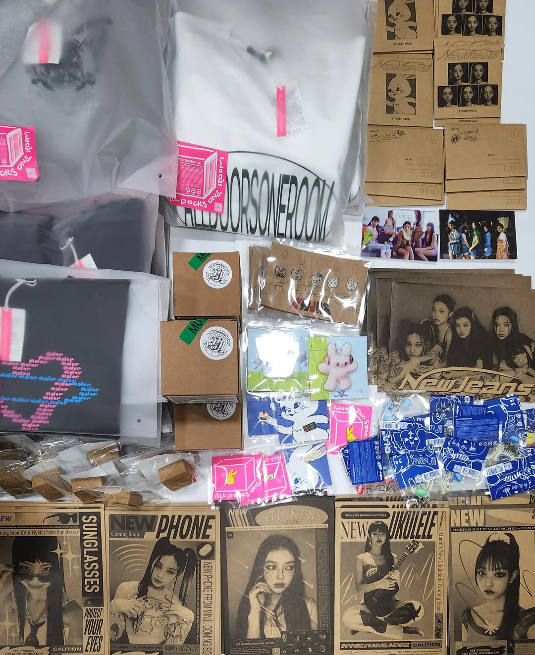 NEW JEANS - POP-UP STORE Event MD - HALLYUSUPERSTORE