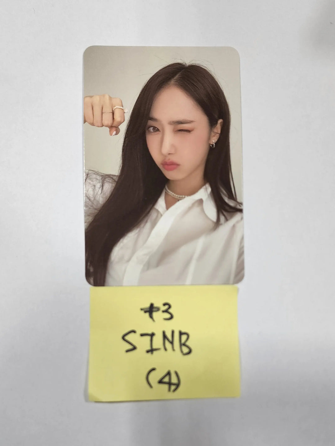 VIVIZ "The 1st VIVIDAYZ" - Official Trading Card - HALLYUSUPERSTORE