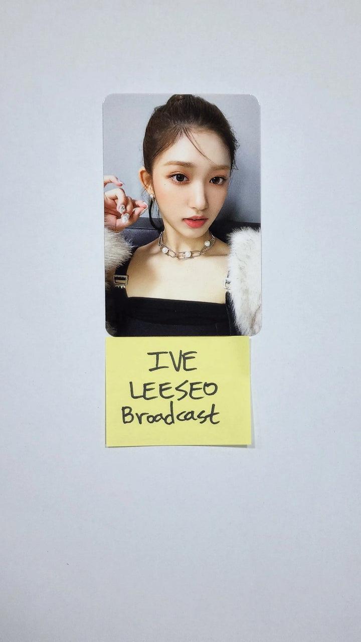 Leeseo (of IVE) &