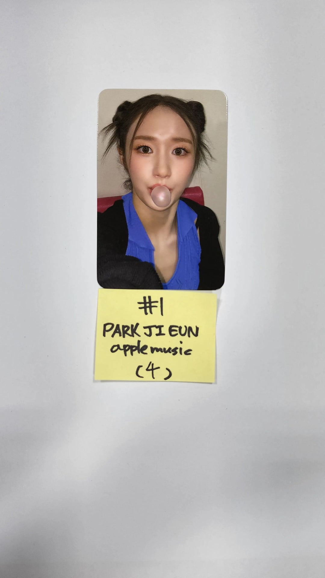 Purple Kiss 4th mini - Apple Music Fansign Event Photocard Round 4 - HALLYUSUPERSTORE