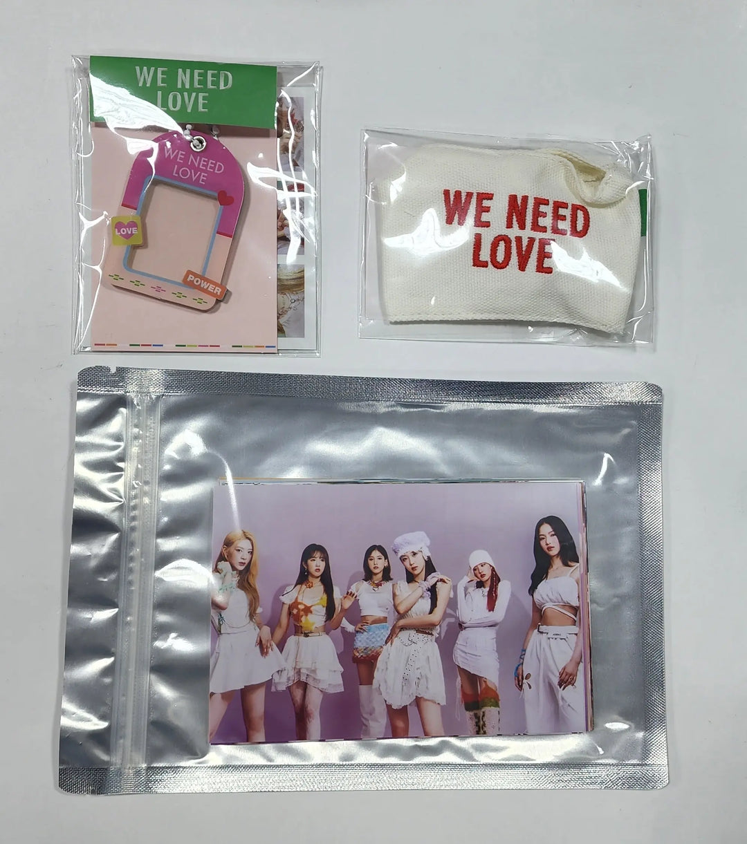 StayC - Official MD [Mini Photo Frame Key Ring, Photo Set, Drink Bag] - HALLYUSUPERSTORE