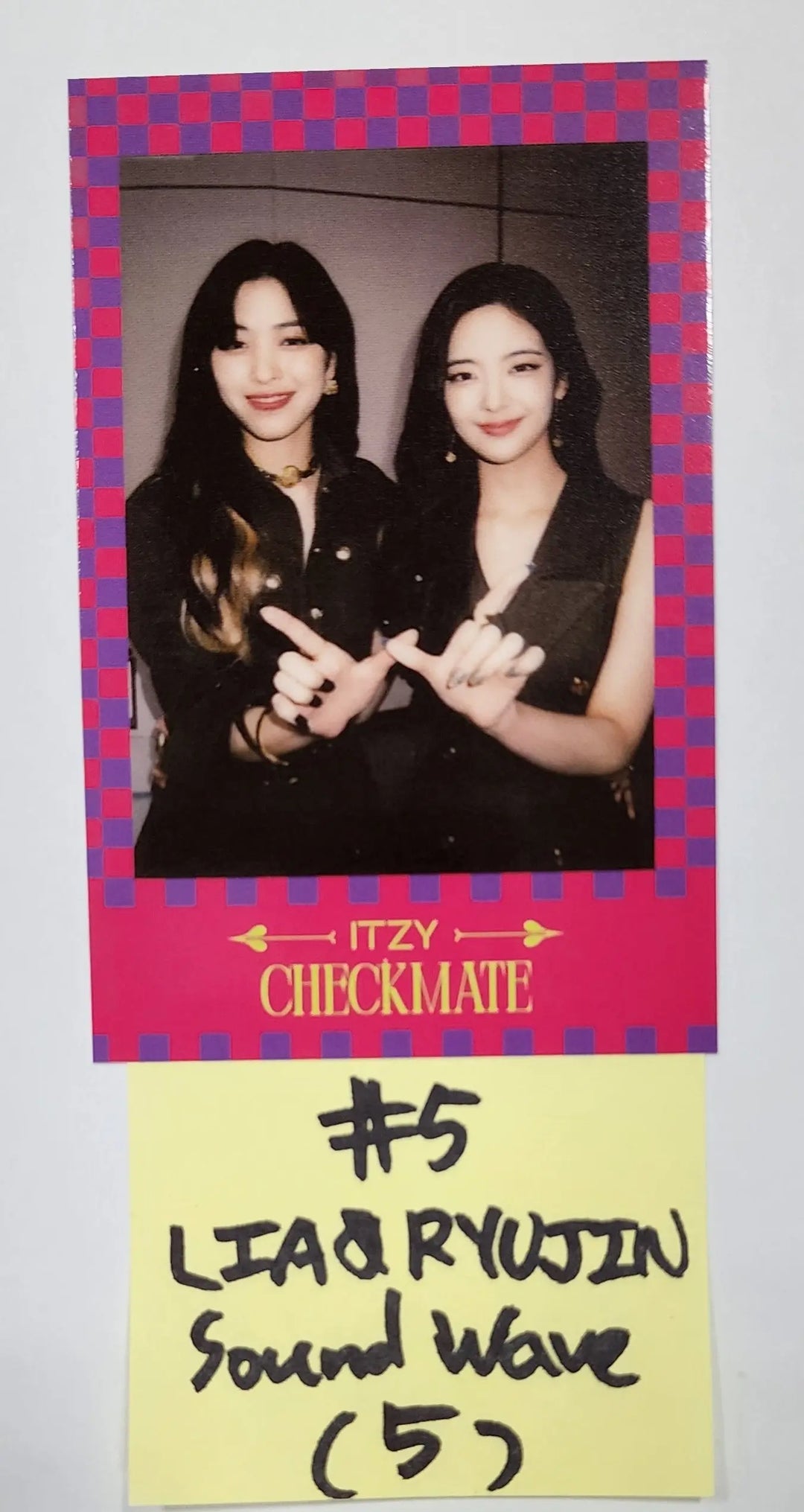 ITZY &