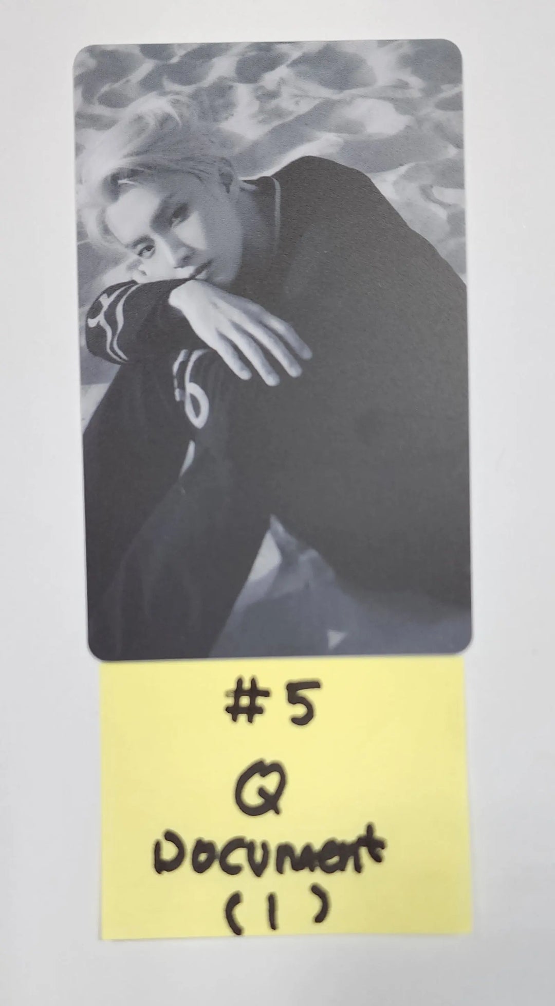 THE BOYZ "BE AWARE" 7th mini Album - Official Photocard [Platform Ver.] (DOCUMENT) - HALLYUSUPERSTORE