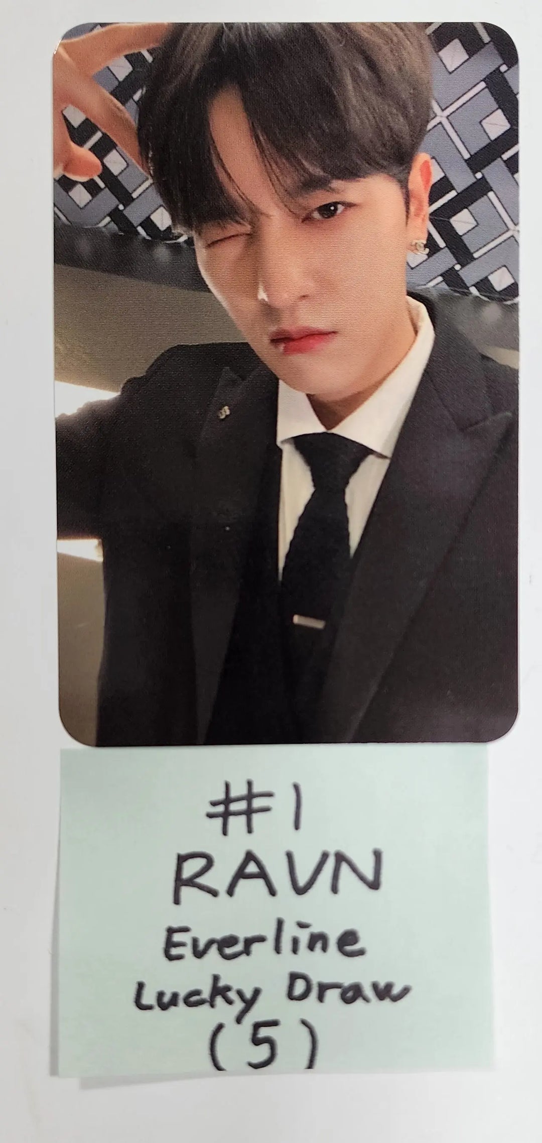 Oneus "MALUS" - Everline Lucky Draw Event Photocard - HALLYUSUPERSTORE