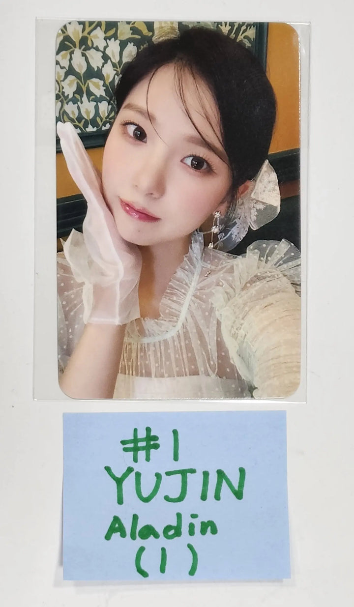 Kep1er "Dazzling Girls in London" 1st PhotoBook - Aladin Pre-Order Benefit Photocard - HALLYUSUPERSTORE