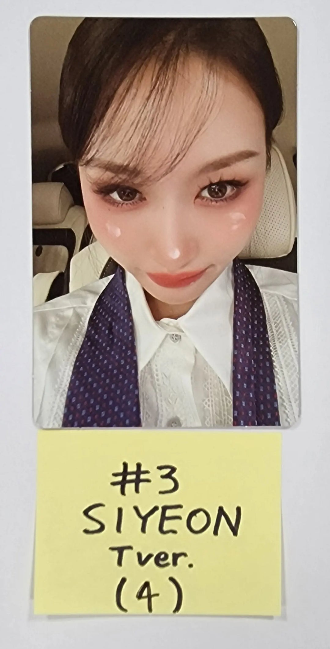 Dreamcatcher "Apocalypse : Follow us" - Official Photocard, 4 cut photo [T ver.] (Limited edition) - HALLYUSUPERSTORE