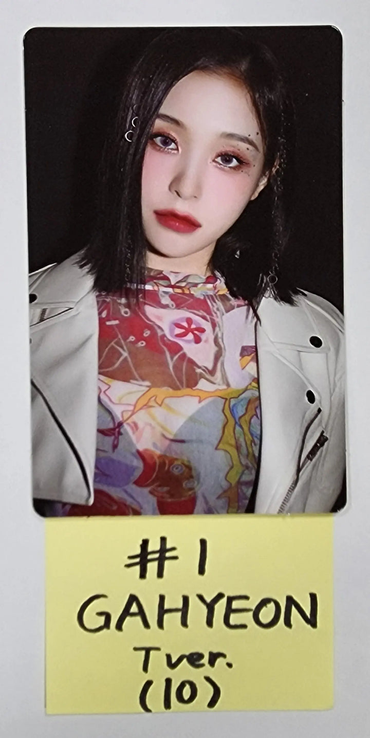 Dreamcatcher "Apocalypse : Follow us" - Official Photocard, 4 cut photo [T ver.] (Limited edition) - HALLYUSUPERSTORE