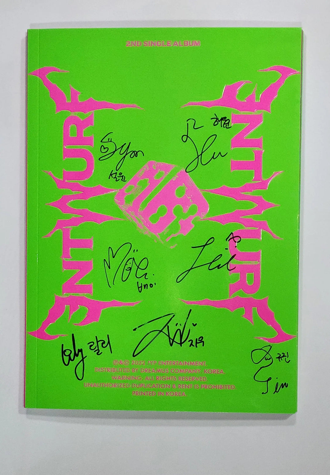 NMIXX 'ENTWURF' - Hand Autographed(Signed) Album - HALLYUSUPERSTORE