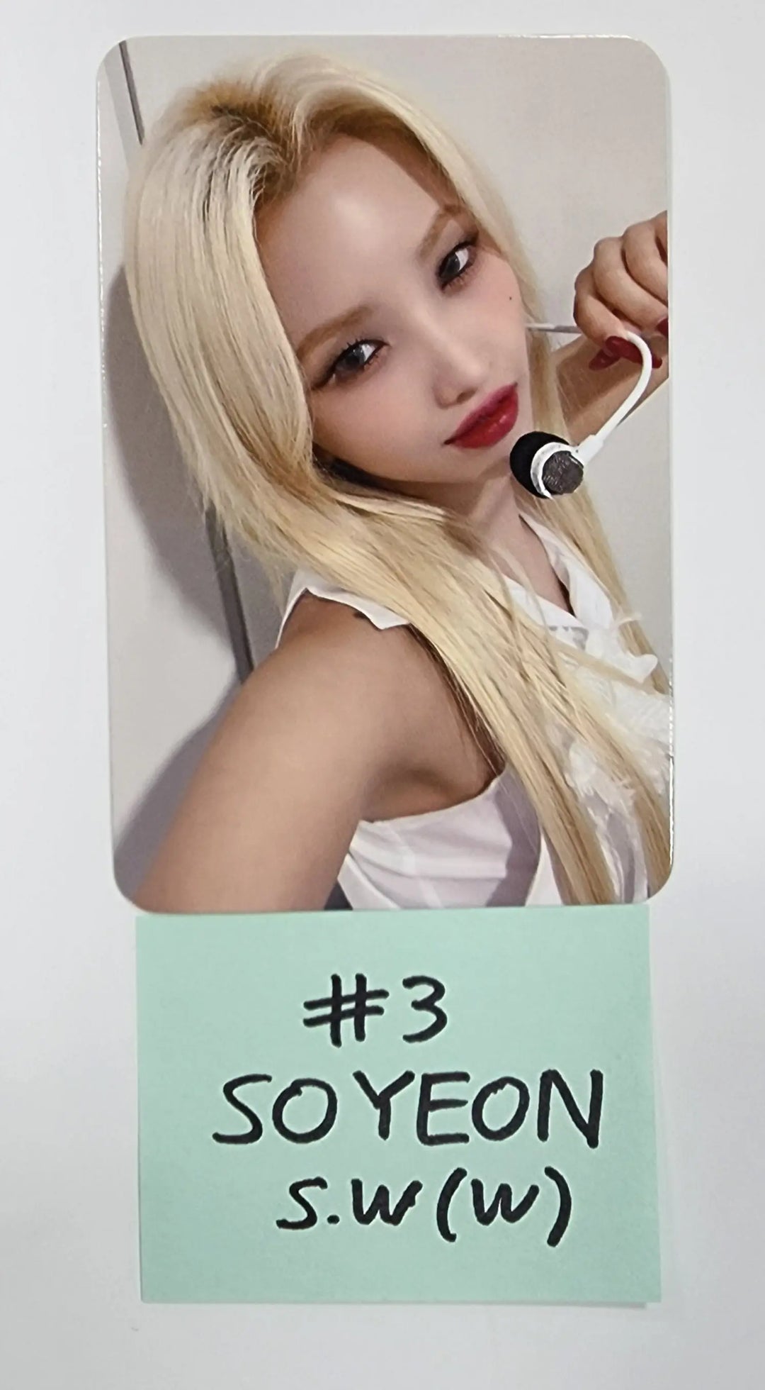 (g) I-DLE "I LOVE" - Soundwave Fansign Event Winner Photocard Round 2 - HALLYUSUPERSTORE