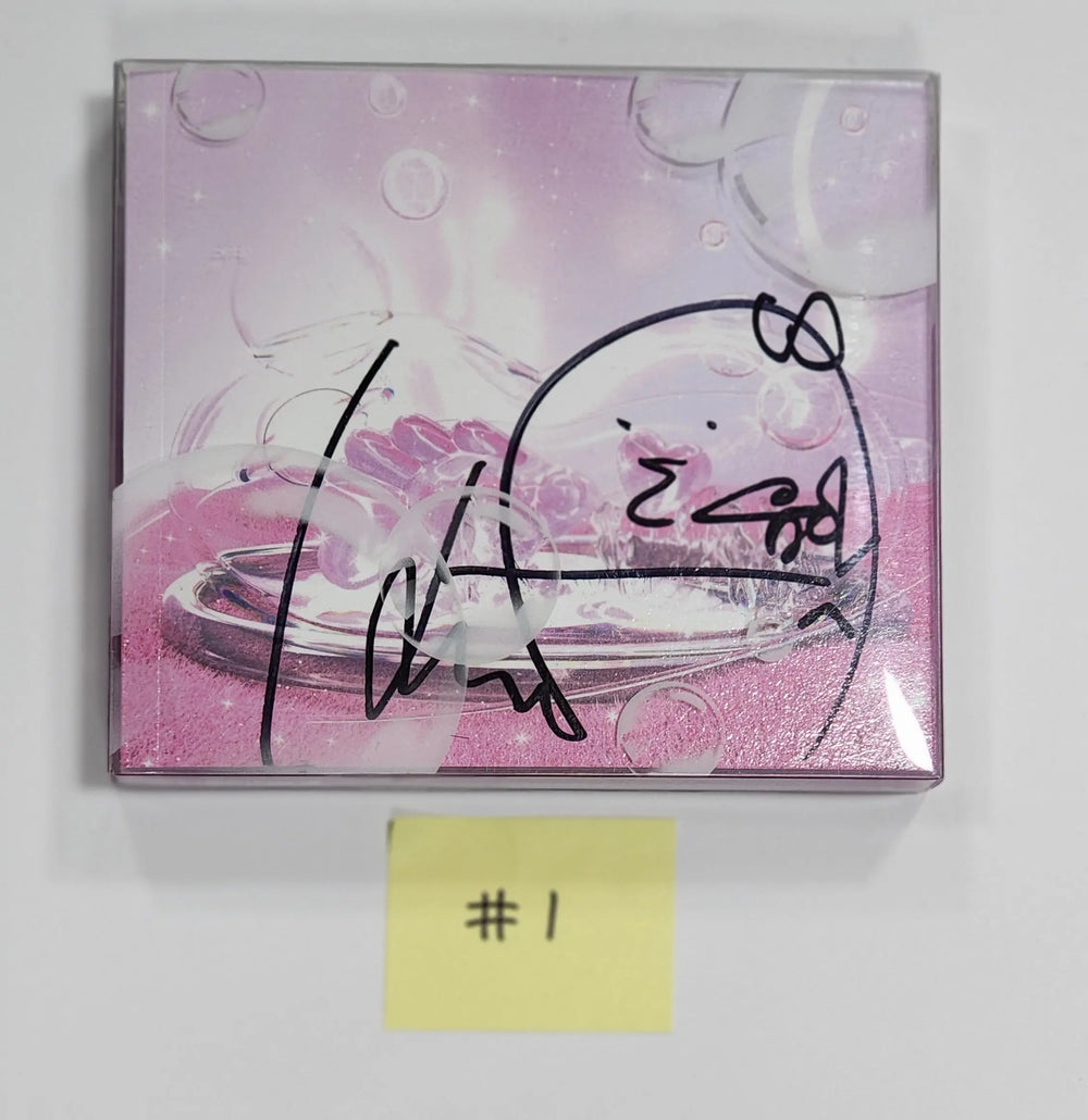 YooA (of Oh My Girl) "SELFISH" - Hand Autographed(Signed) Promo Album - HALLYUSUPERSTORE