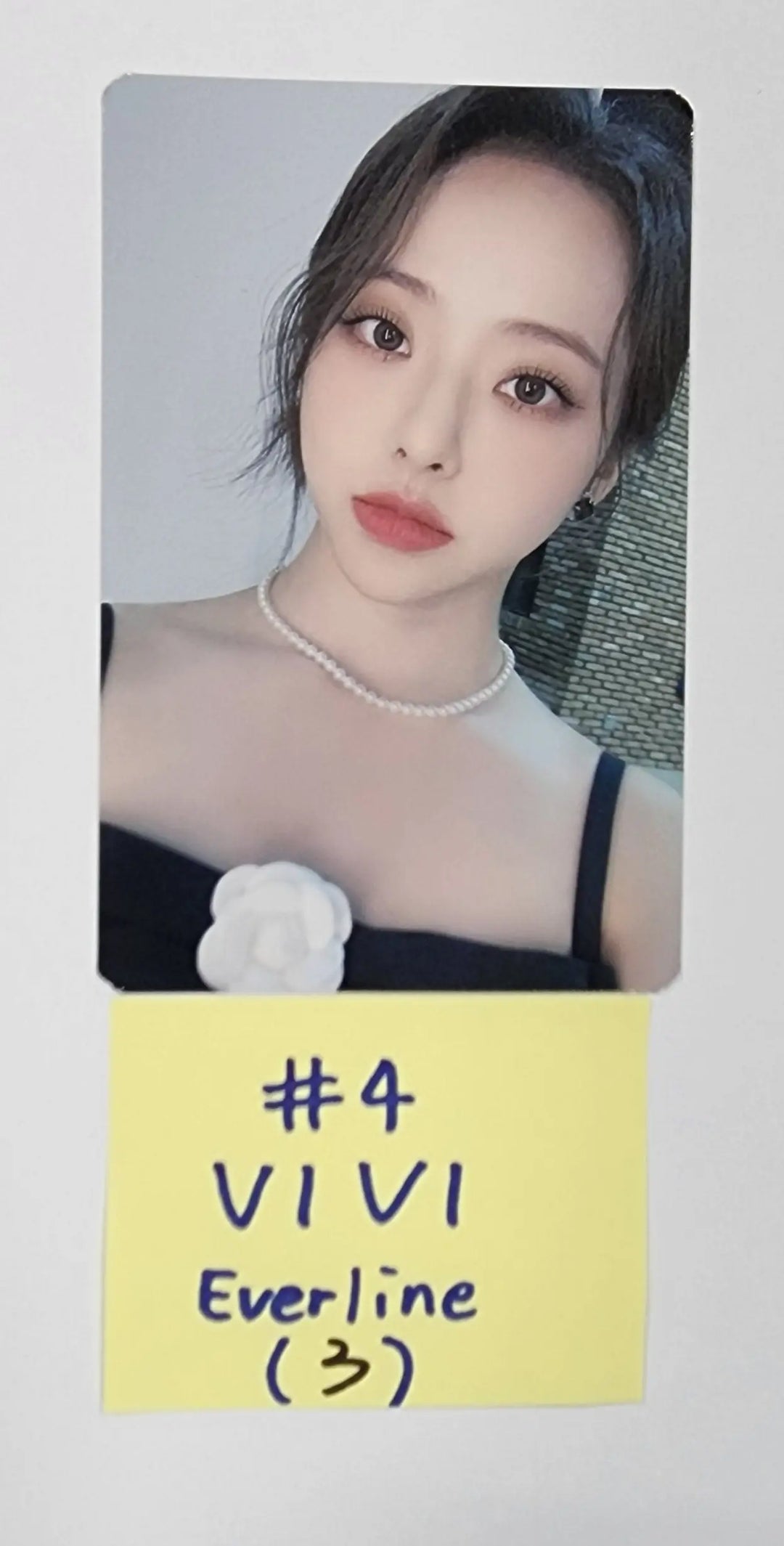 Loona "LOOK:NA" HOBBY PLANET - Everline Bandana Keyring MD Photocard - HALLYUSUPERSTORE