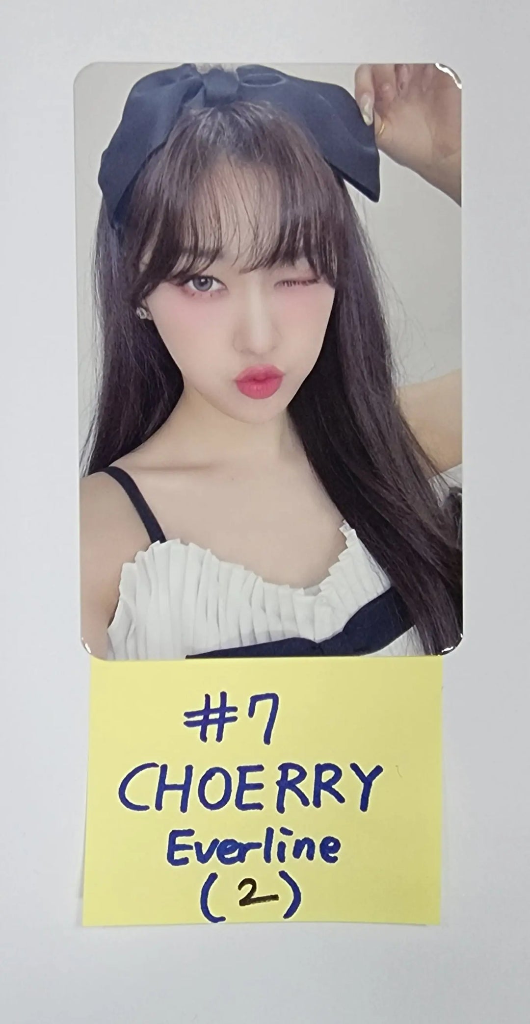 Loona "LOOK:NA" HOBBY PLANET - Everline Bandana Keyring MD Photocard - HALLYUSUPERSTORE