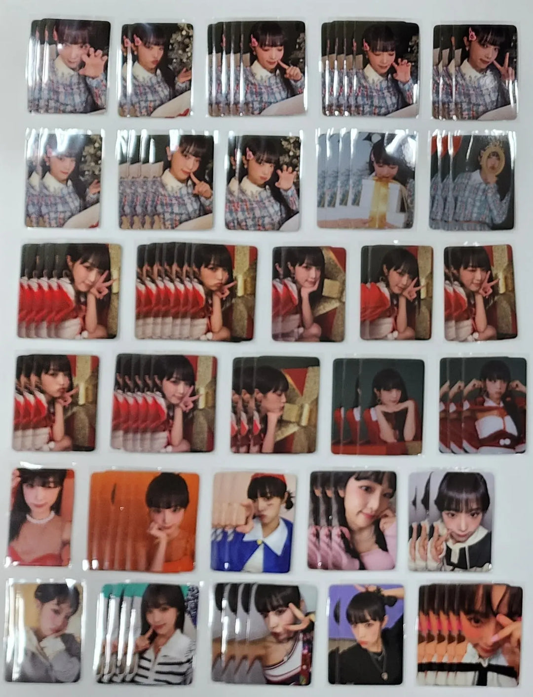 YENA "Yena in Winterland"  THE HYUNDAI SEOUL - Pop-Up Official Trading Photocard - HALLYUSUPERSTORE