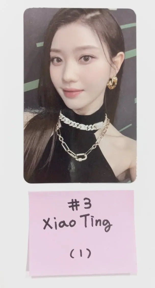 Kep1er "Debut 1st Anniversary" - Official MD [Random Photocard] - HALLYUSUPERSTORE