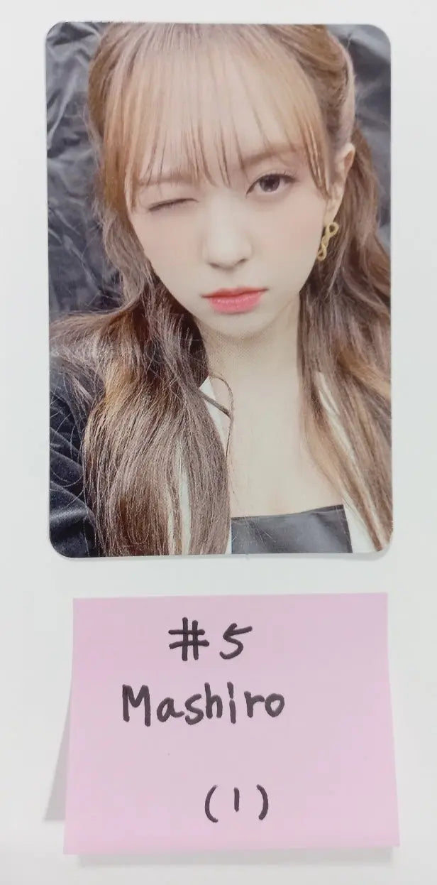Kep1er "Debut 1st Anniversary" - Official MD [Random Photocard] - HALLYUSUPERSTORE