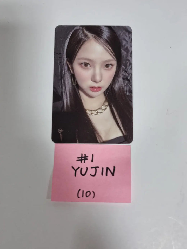 Kep1er "Debut 1st Anniversary" - Official MD [Random Photocard] [Updated 2/13] - HALLYUSUPERSTORE