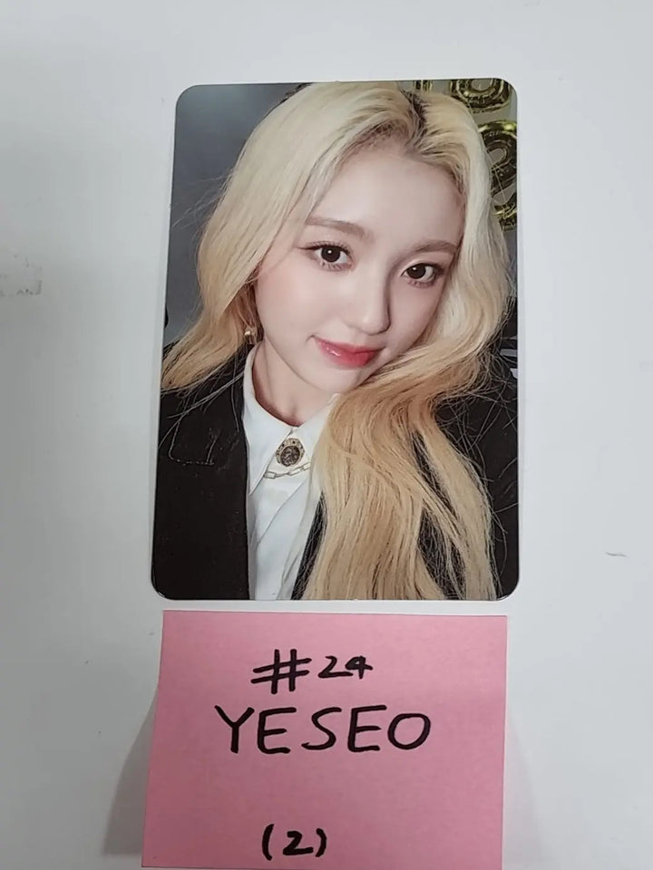 Kep1er "Debut 1st Anniversary" - Official MD [Random Photocard] [Updated 2/13] - HALLYUSUPERSTORE