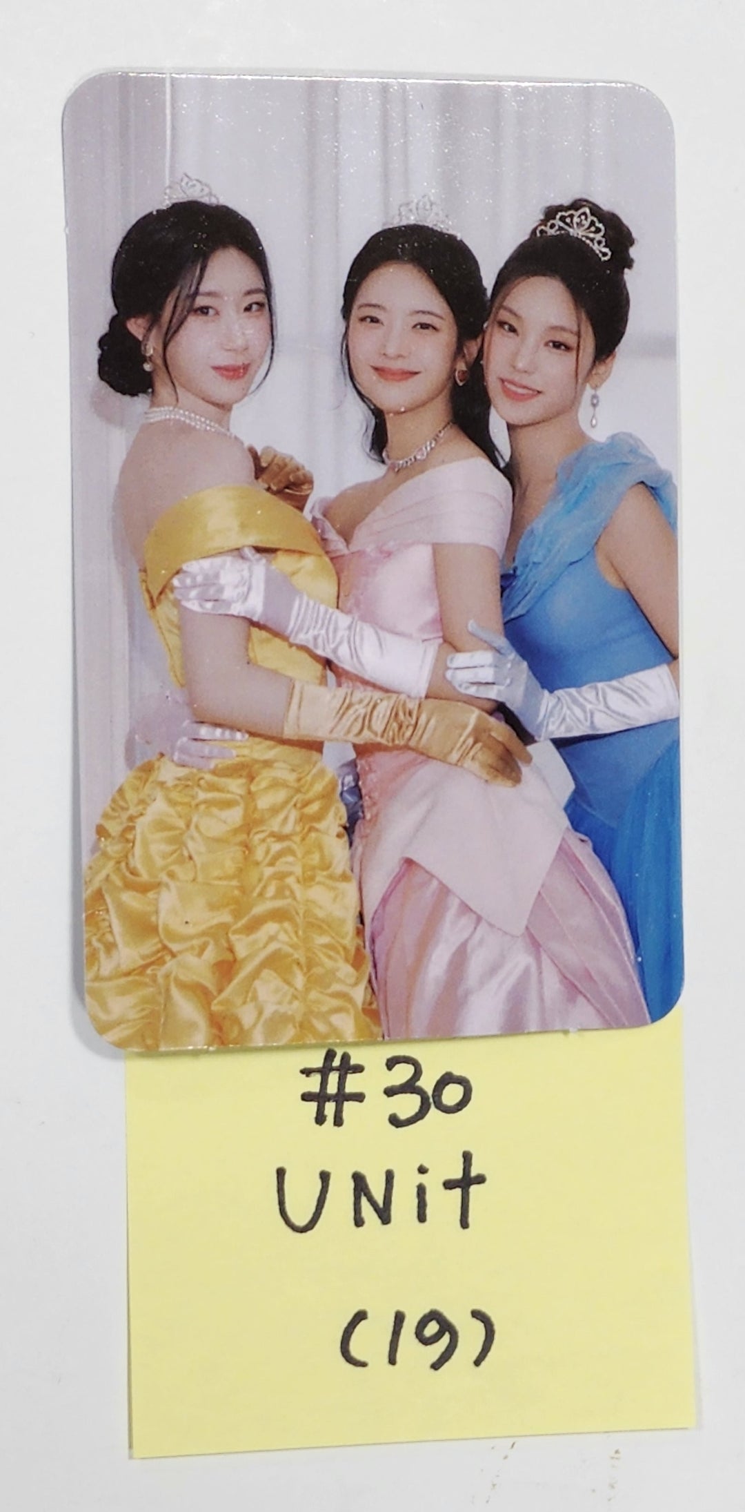 ITZY "Wonder World" The 2nd Fan Meeting - Official Trading Photocard [Restocked 4/7] - HALLYUSUPERSTORE