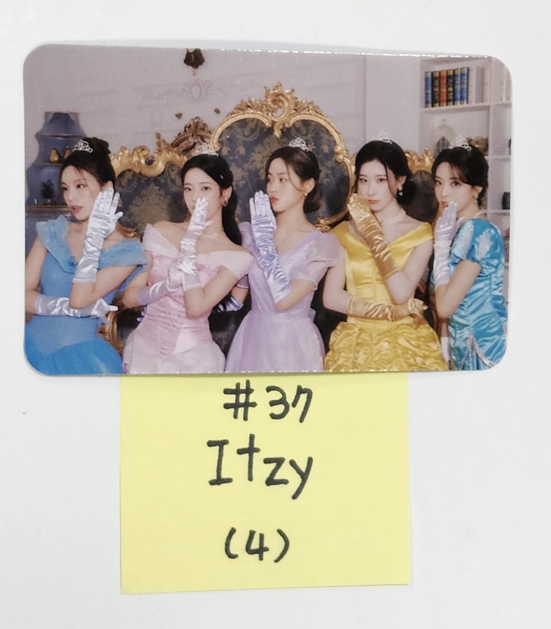 ITZY "Wonder World" The 2nd Fan Meeting - Official Trading Photocard [Restocked 4/7] - HALLYUSUPERSTORE