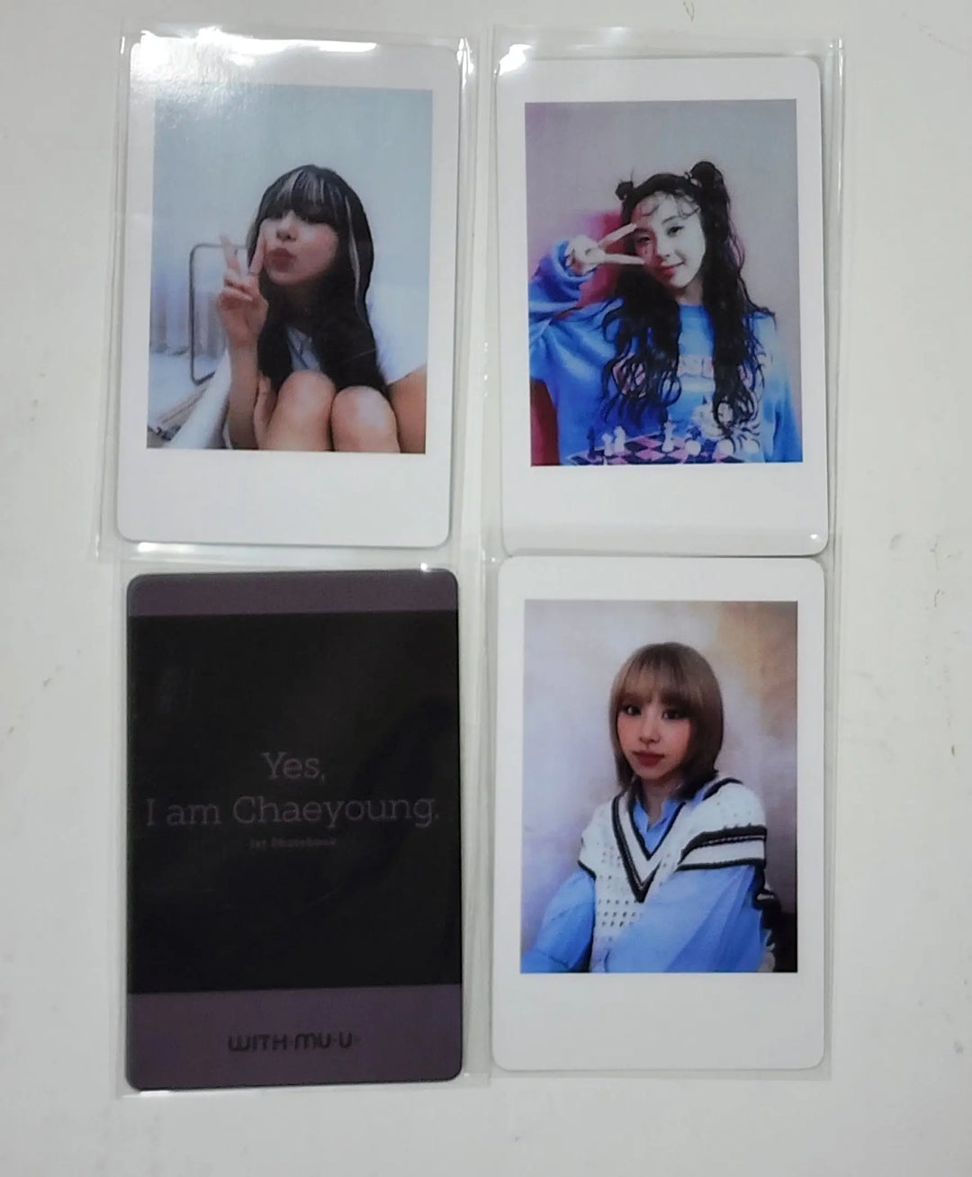 Chae Young (Of TWICE} "Yes, I am Chaeyoung." 1st Photobook - Withmuu Pre-Order Benefit Polaroid Type Photocard - HALLYUSUPERSTORE