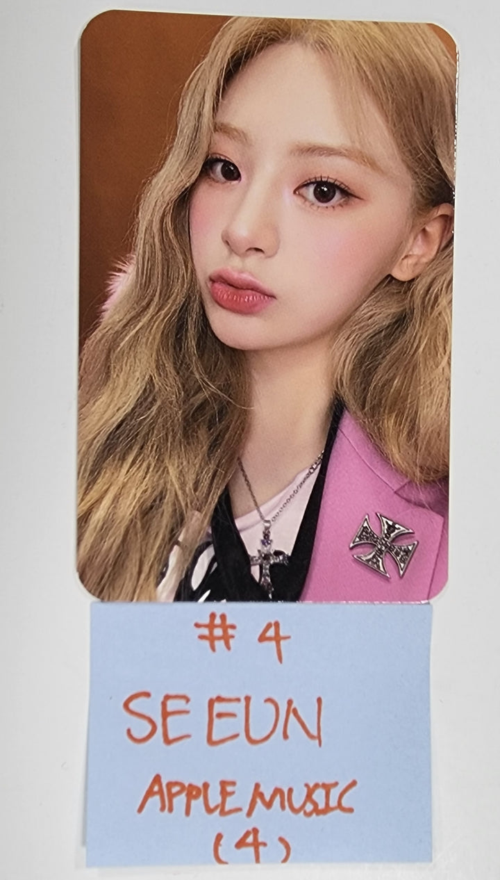 StayC "Teddy Bear" - Apple Music Fansign Event Photocard - HALLYUSUPERSTORE