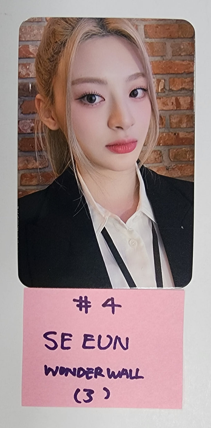 StayC "Teddy Bear" - Wonderwall Fansign Event Photocard [Digipack Ver.] - HALLYUSUPERSTORE
