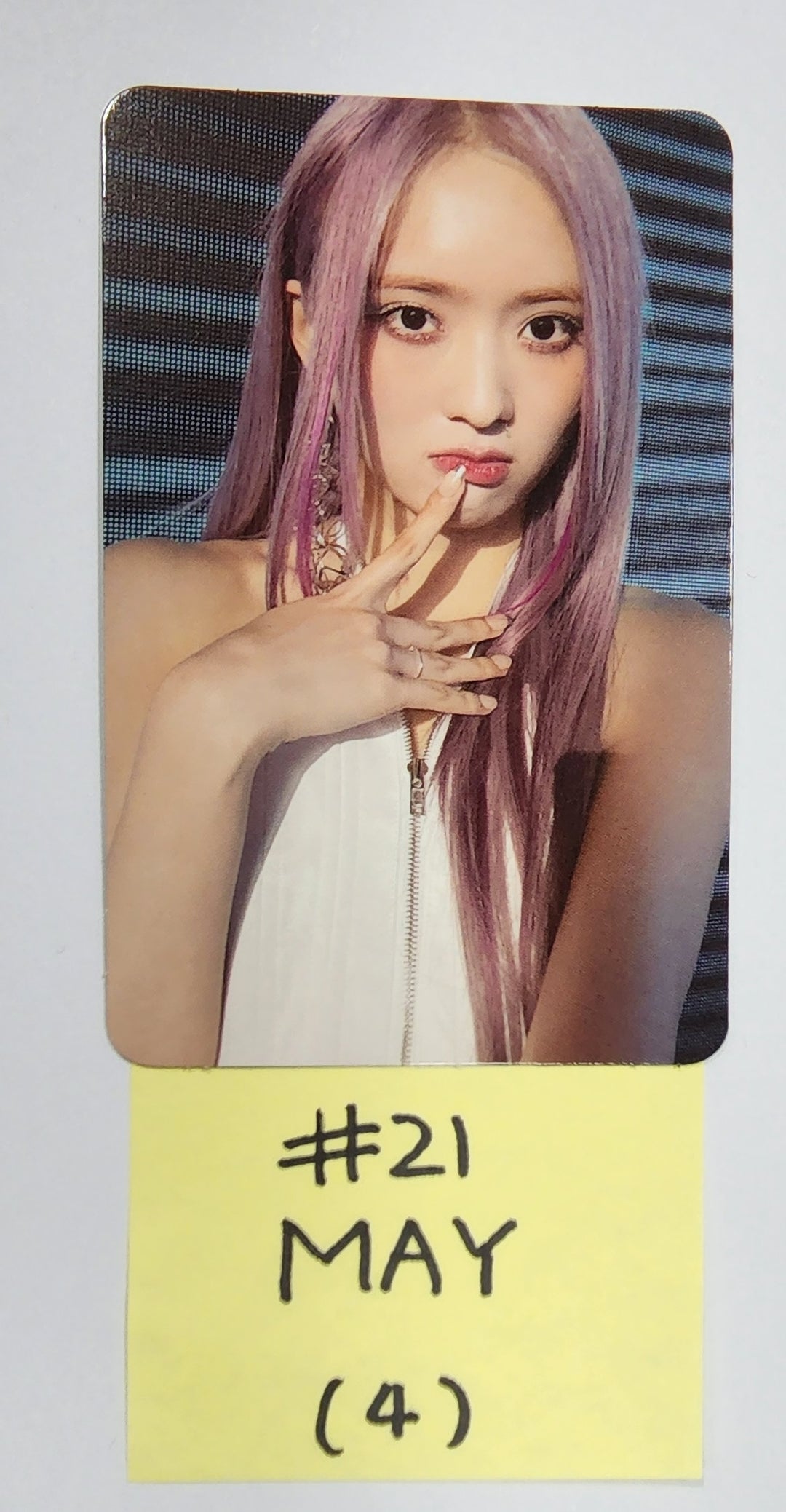 Cherry Bullet &